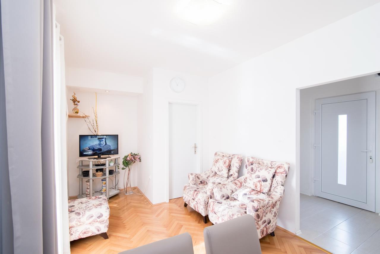 Apartment Seventh Heaven Podstrana Exteriör bild